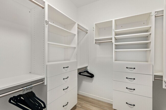 Building Photo - 11500 E Cochise Dr