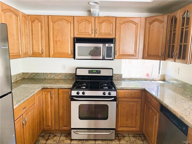 Building Photo - 9257 La Shell Dr