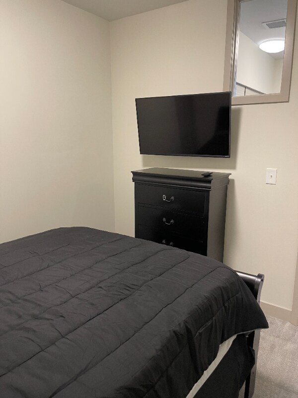 Building Photo - 1417 W9th St