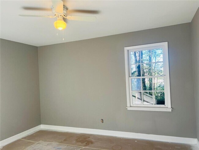 Building Photo - 4388 Redwood St