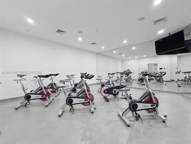 Building Photo - 2950 NE 188th St