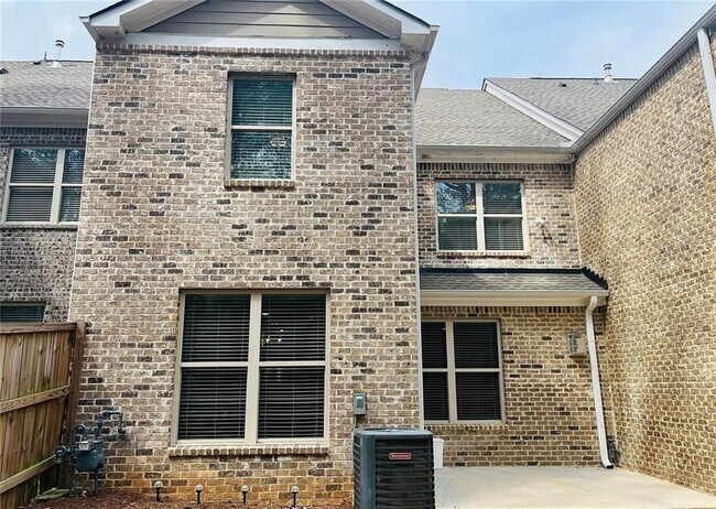 Building Photo - 6005 Arbor Knoll Pl