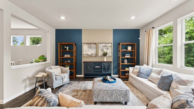 Building Photo - 2101 Boxcar Ct NE
