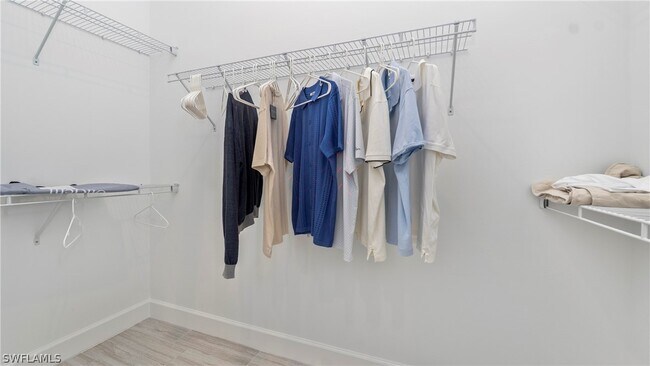 Building Photo - 1905 Fresno Ave