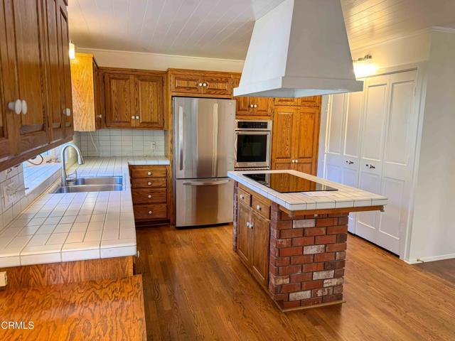 Building Photo - 4544 Hillard Ave