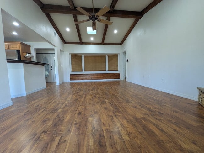 Building Photo - 4537 Malik Cresent