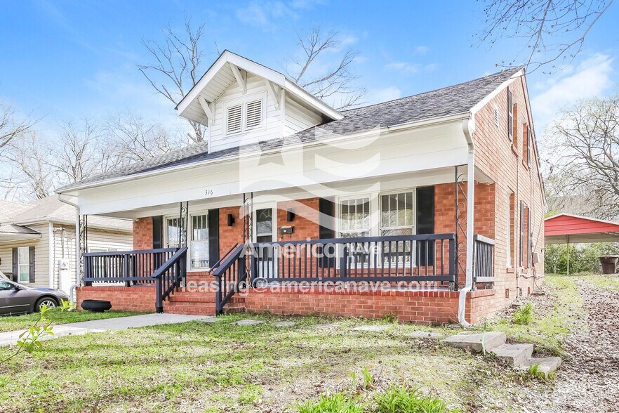 Building Photo - 316 N Regan St