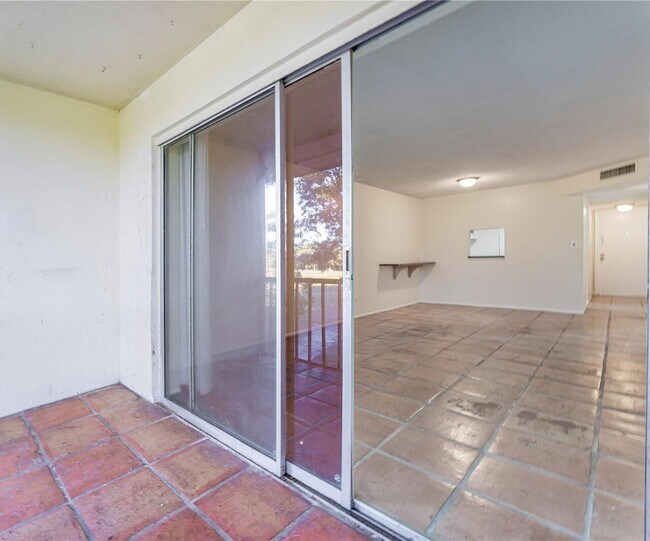 Building Photo - 7911 N Colony Cir