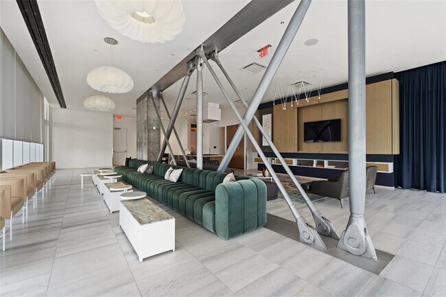 Building Photo - 301 West Ave