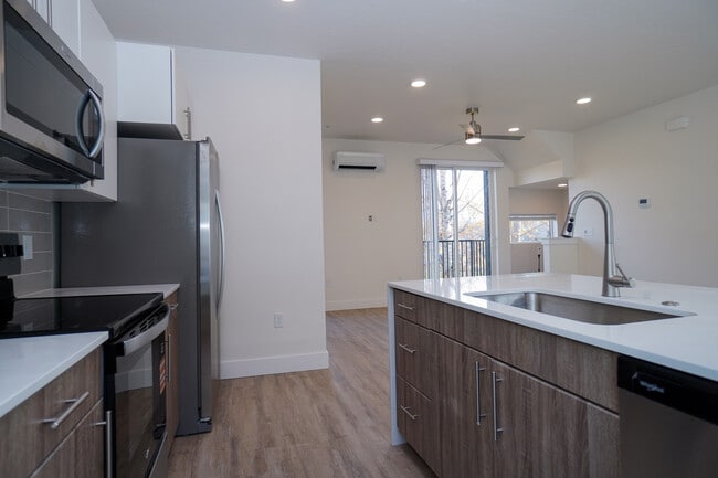 Building Photo - 4614 N Iota Ln