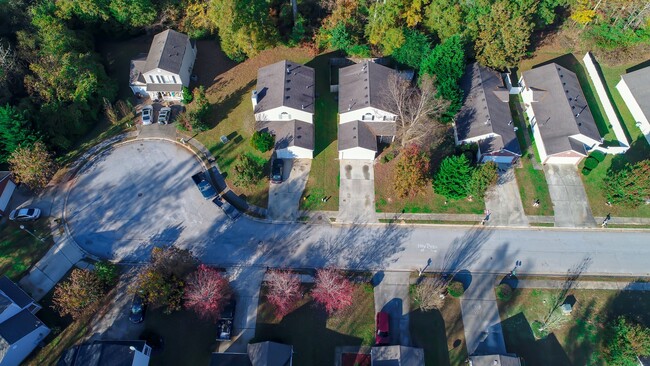 Building Photo - BEAUTIFUL 3BR / 2.5BATH With BONUS ROOM!