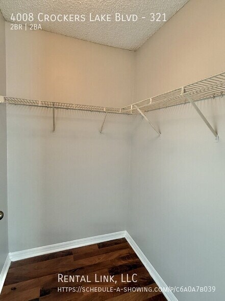 Building Photo - 4008 Crockers Lake Blvd