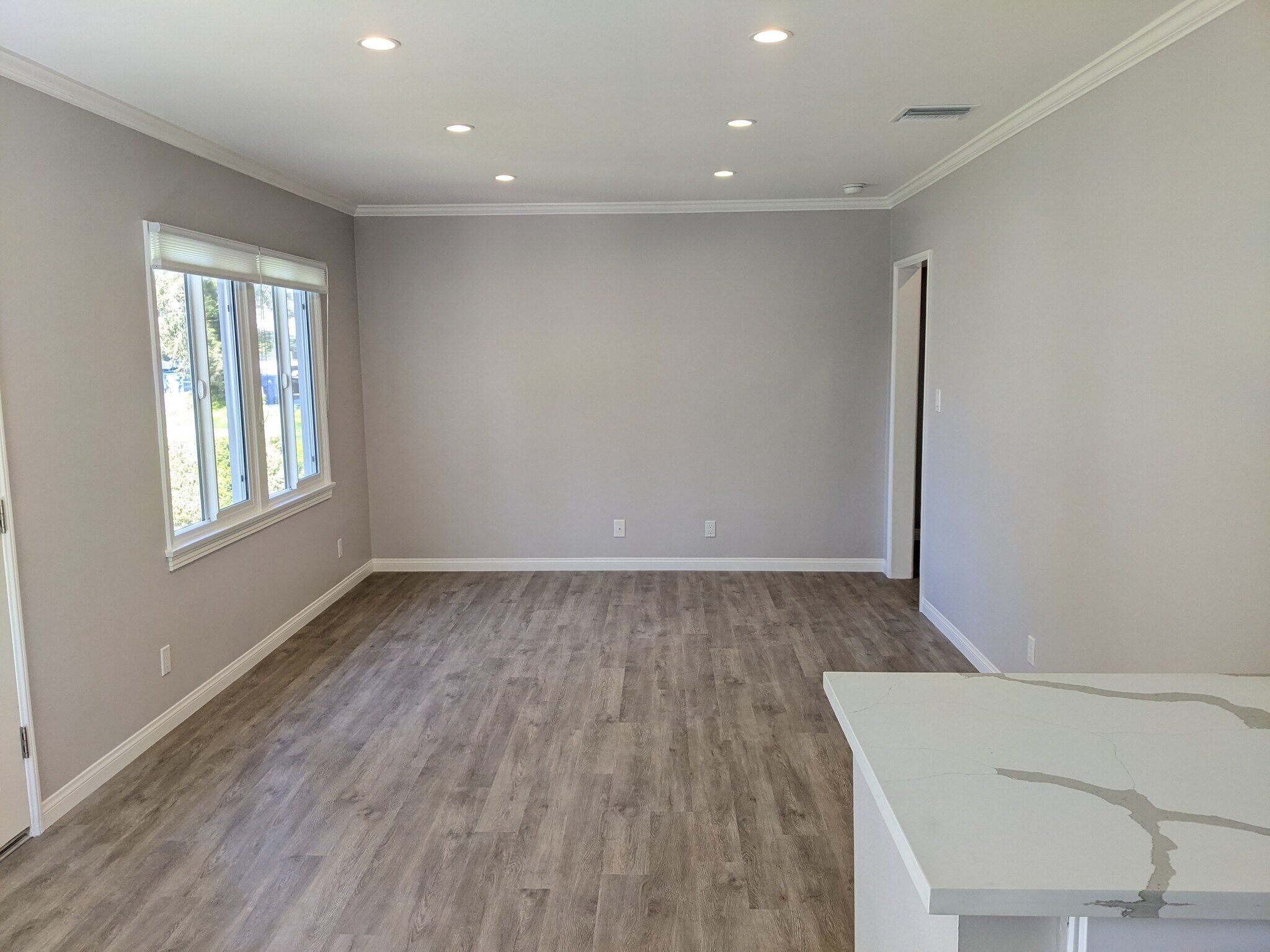 Building Photo - 5636 Cedros Ave