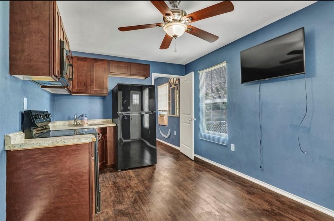 Building Photo - 112 North St