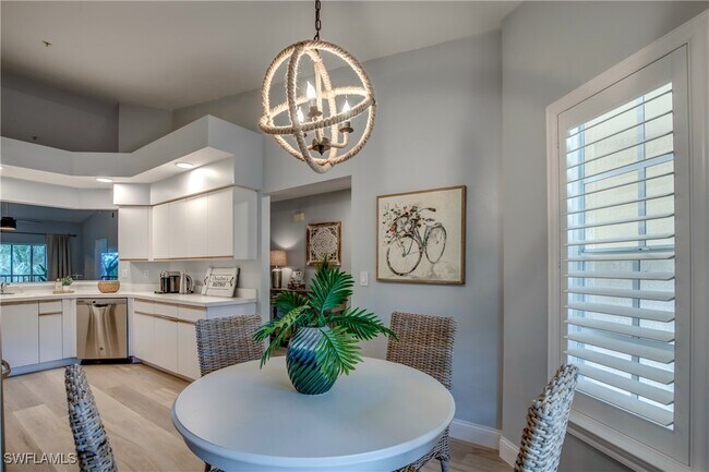 Building Photo - 4161 Sawgrass Point Dr