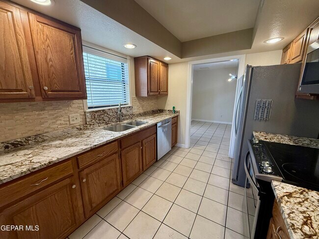 Building Photo - 763 Espada Dr
