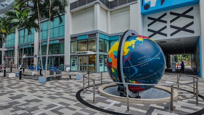 Building Photo - 851 NE 1st Ave