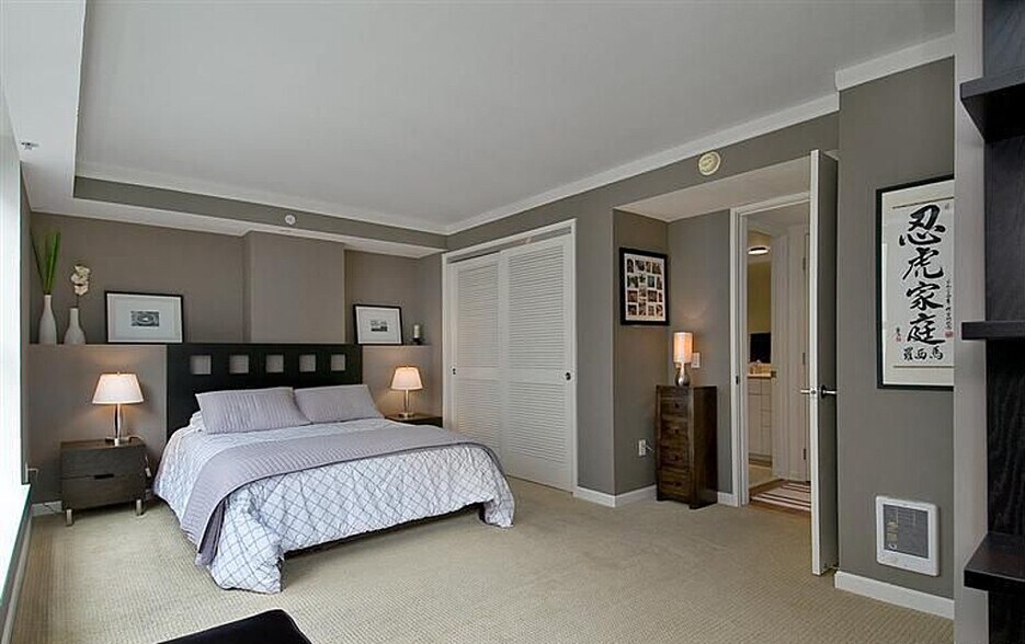 Building Photo - 400 Beale St, Unit #1110