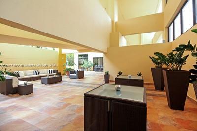Building Photo - 650 Ocean Dr