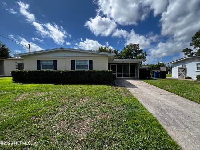 Building Photo - 11505 Inez Dr