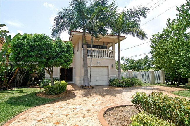 Building Photo - 4000 Alhambra Cir