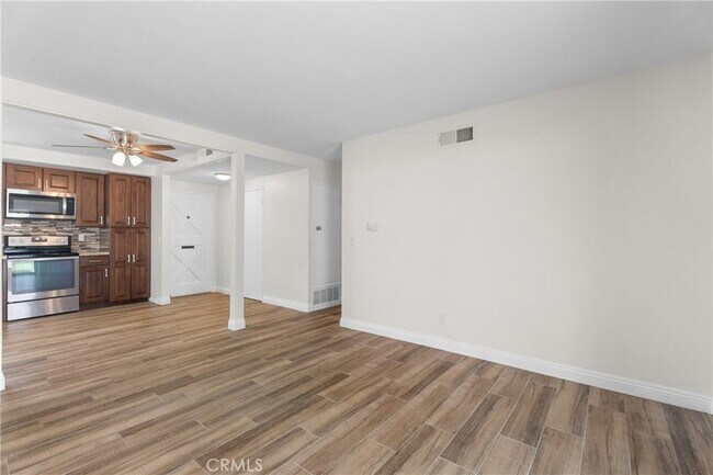 Building Photo - 17551 Misty Ln