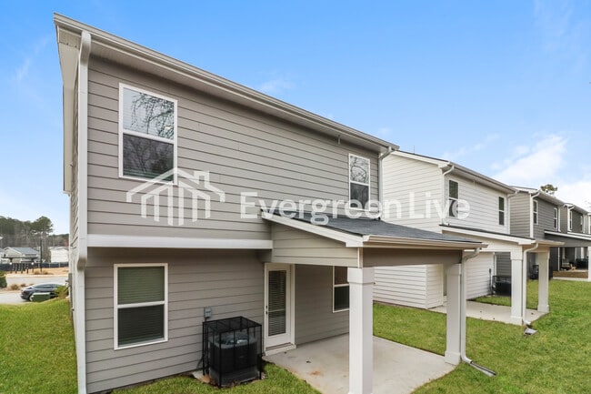 Building Photo - 4826 Station Ln