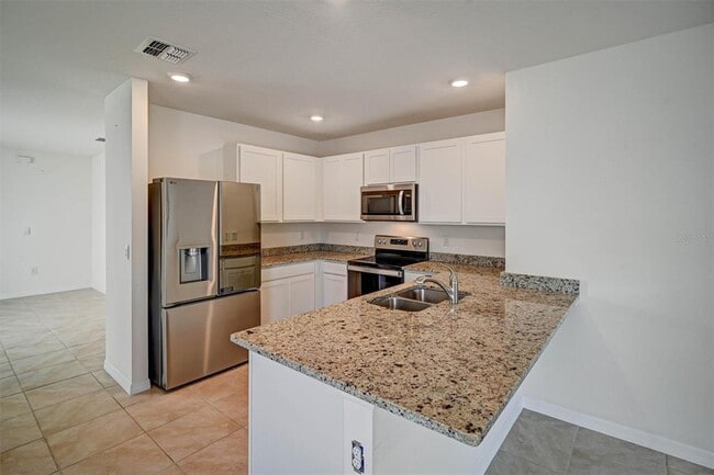 Building Photo - 2321 Tay Wes Dr