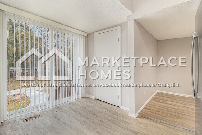 Building Photo - 1393 Carnegie Ave