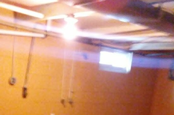 Building Photo - 121 S 13th Ave