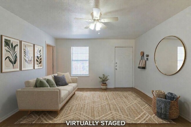 Building Photo - 5904 Greengate Dr