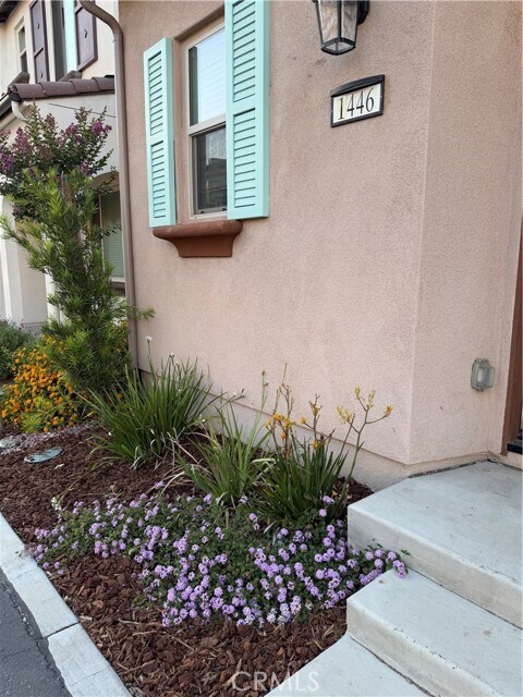 Building Photo - 1446 Laurelwood Dr