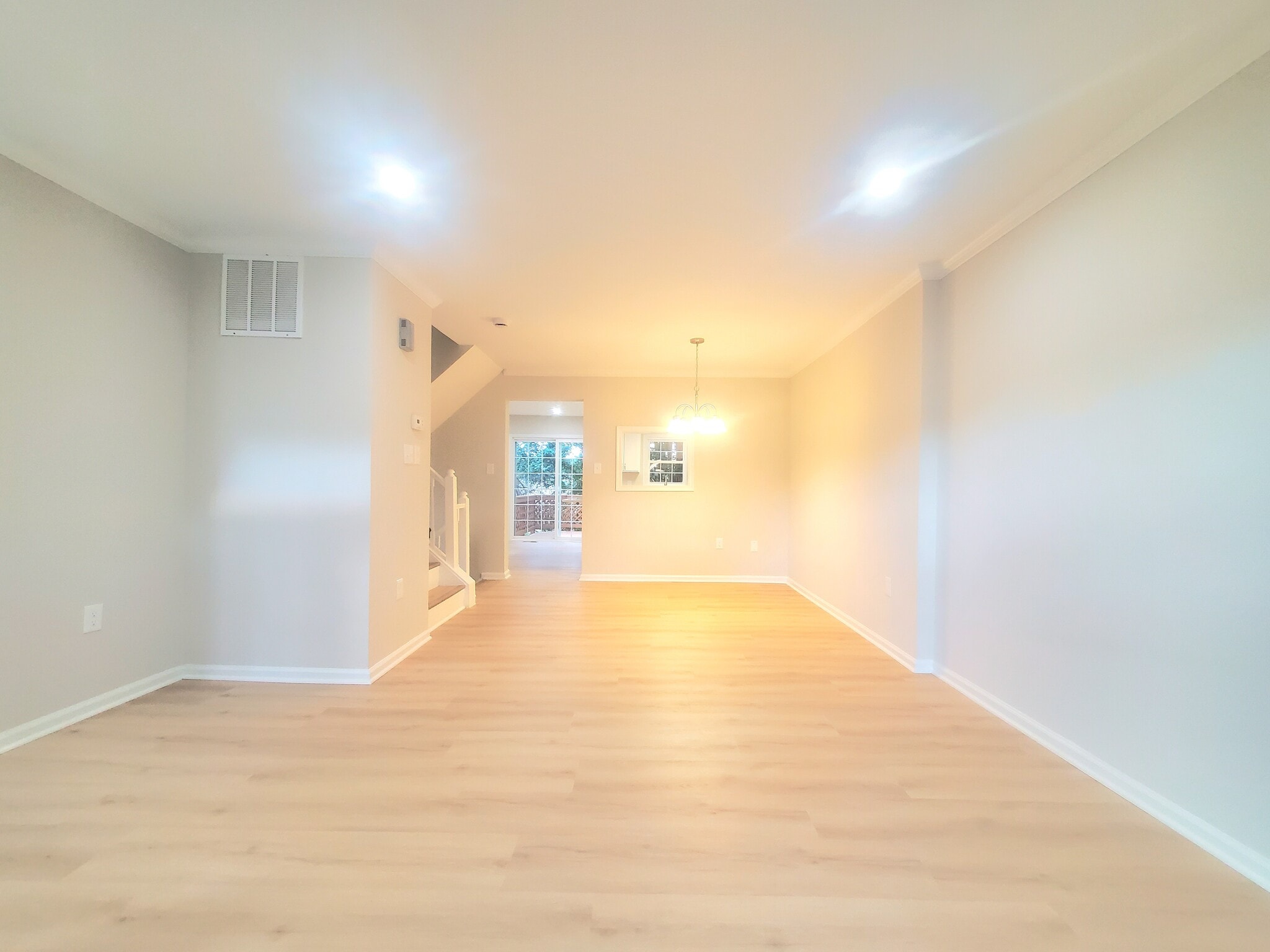 Building Photo - 14142 Betsy Ross Ln