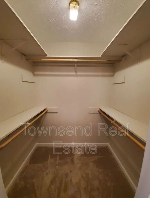 Building Photo - 2012 Fig Ct