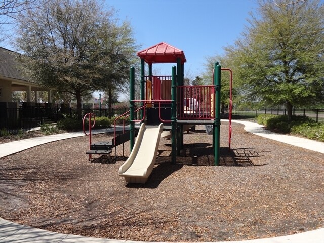 Building Photo - 3888 Falcon Crest Dr