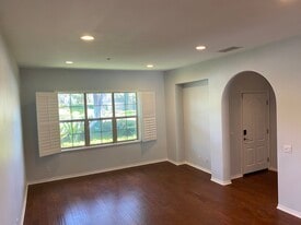 Building Photo - 101 Hallmark