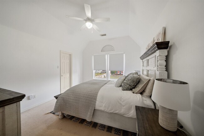 Building Photo - 25307 Piney Bend Ct