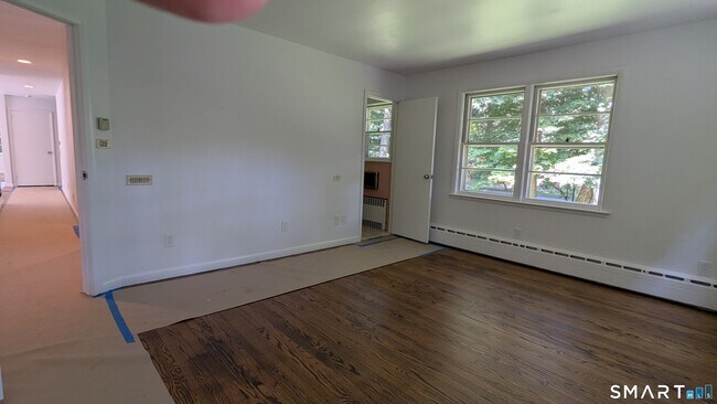 Building Photo - 1139 Brookside Dr