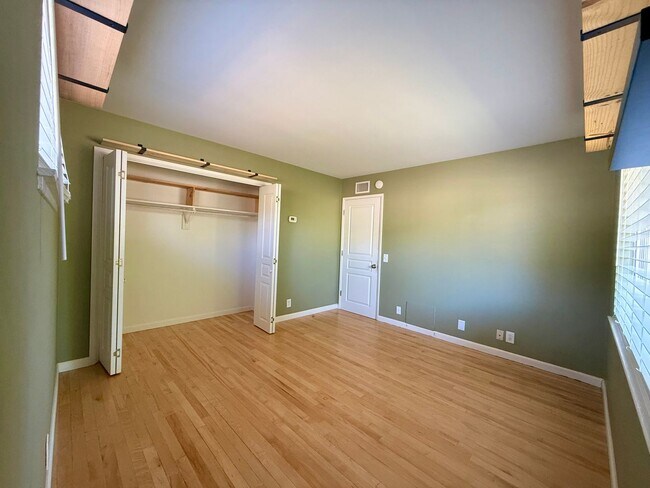 Building Photo - 74 San Dimas Ave