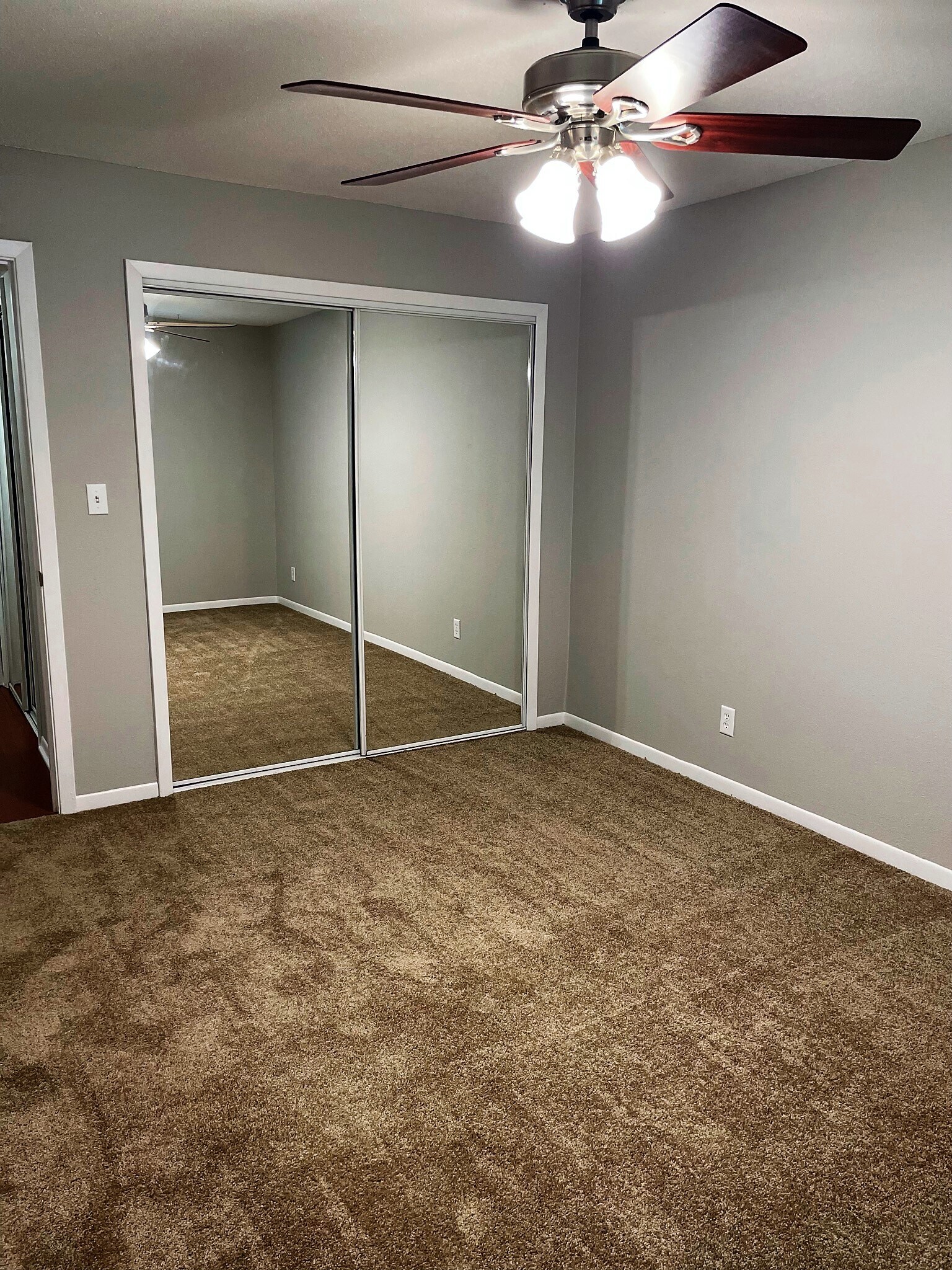Bedroom 2 - 6216 Robinson St