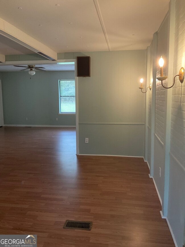 Building Photo - 76 Jacqueline Dr