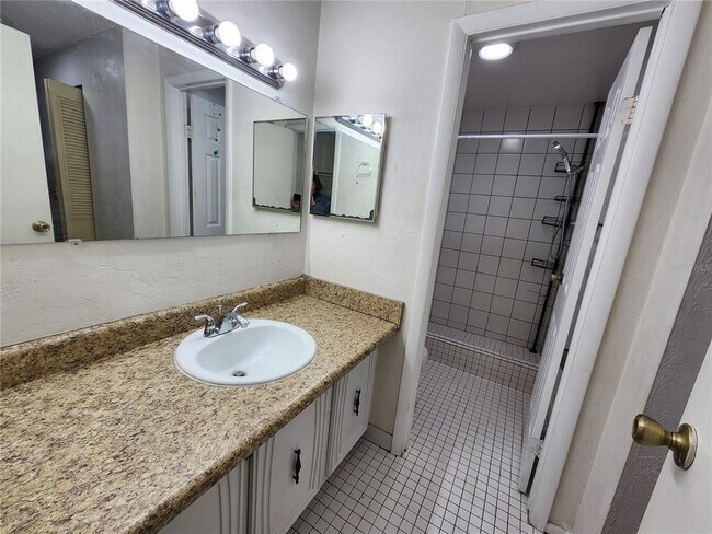 Building Photo - 719 SW 75th St