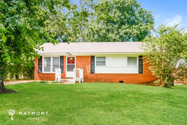 Building Photo - 2855 Greenside Dr NW