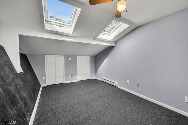 Building Photo - 4 Rosewood Ln