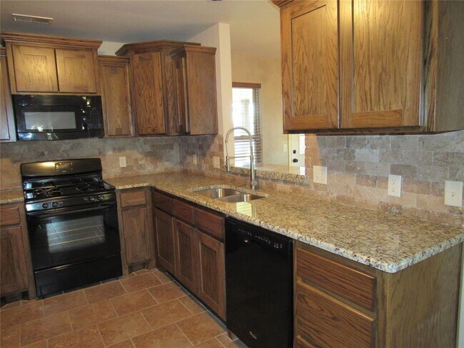Building Photo - 17516 Black Hawk Dr