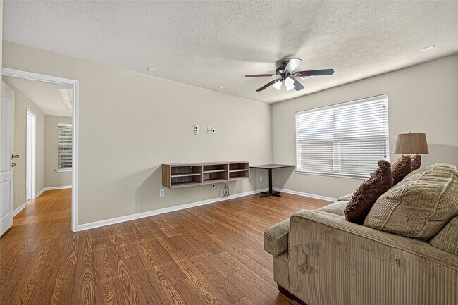 Building Photo - 9106 Fuqua Breeze Dr