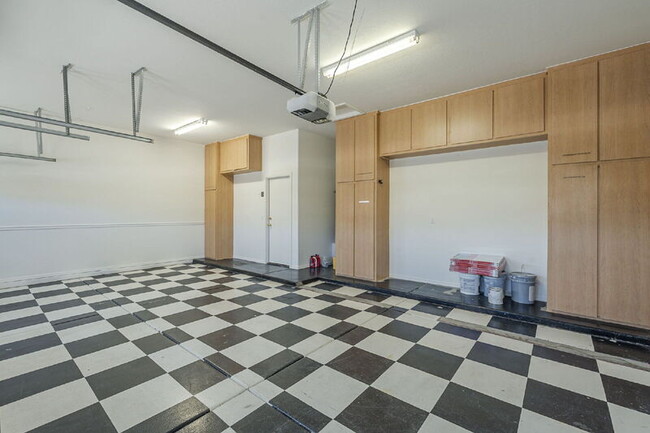 Building Photo - 2951 E Riviera Pl