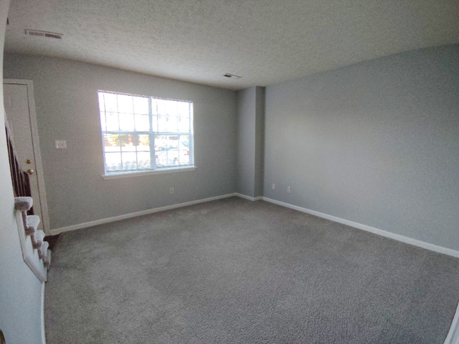 Building Photo - 27 Duiguid Dr