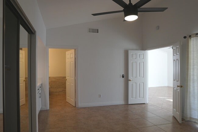 Building Photo - 43917 Cll Las Brisas W