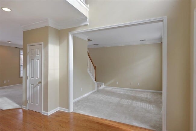 Building Photo - 2109 Berryhill Cir SE